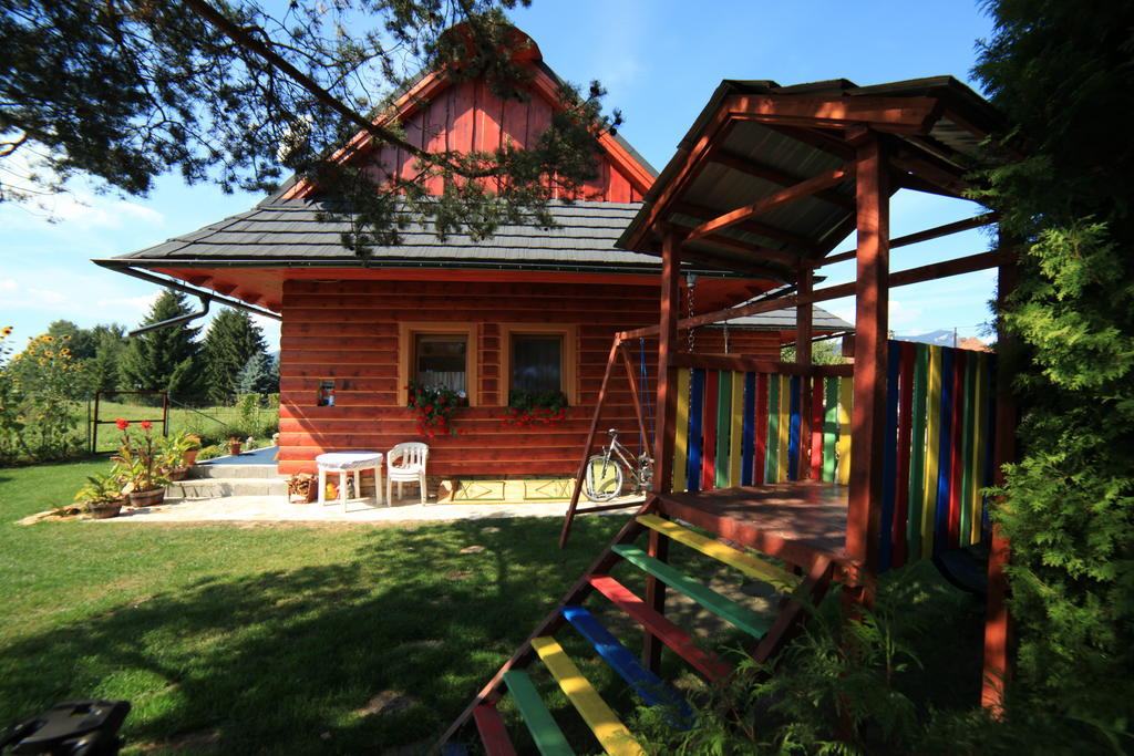 River Cottage Besenova Bagian luar foto