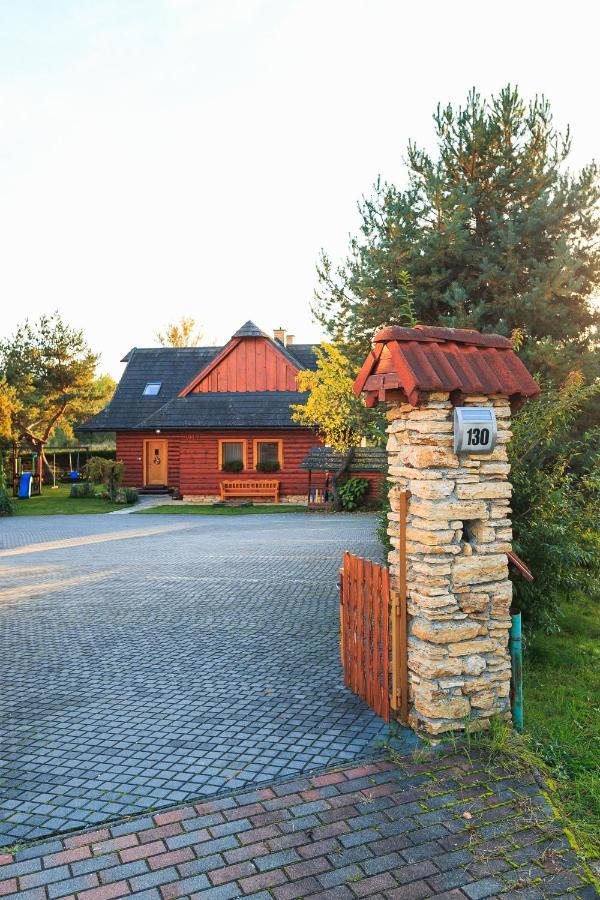 River Cottage Besenova Bagian luar foto